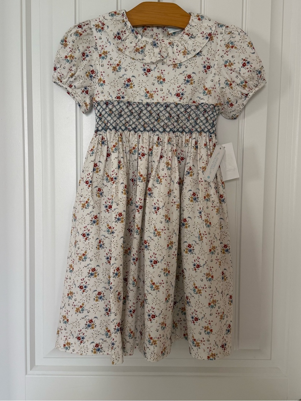 NWT Edgehill Collection Girls Floral Smocked Dress Size 5 Peter Pan Collar Cotta